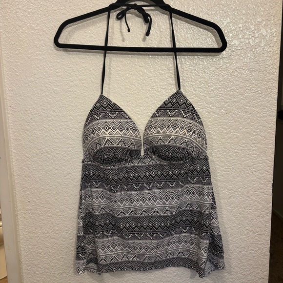Hula Honey Other - Hula Honey Black White Tribal Print Push Up Tankini Top Women XL Flowy Swim Halt